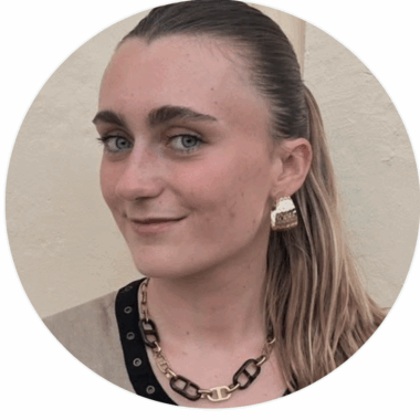 Sana Sarbach, consultante en affaires publiques & communication chez AleVia Conseil